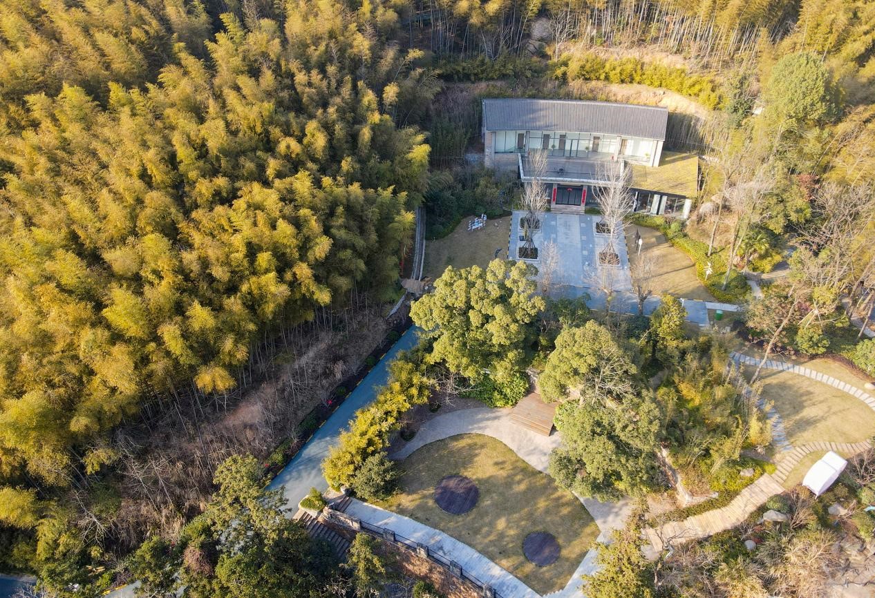 2.jpg 5a7152423f9043d099efa63d17853a2f.jpeg