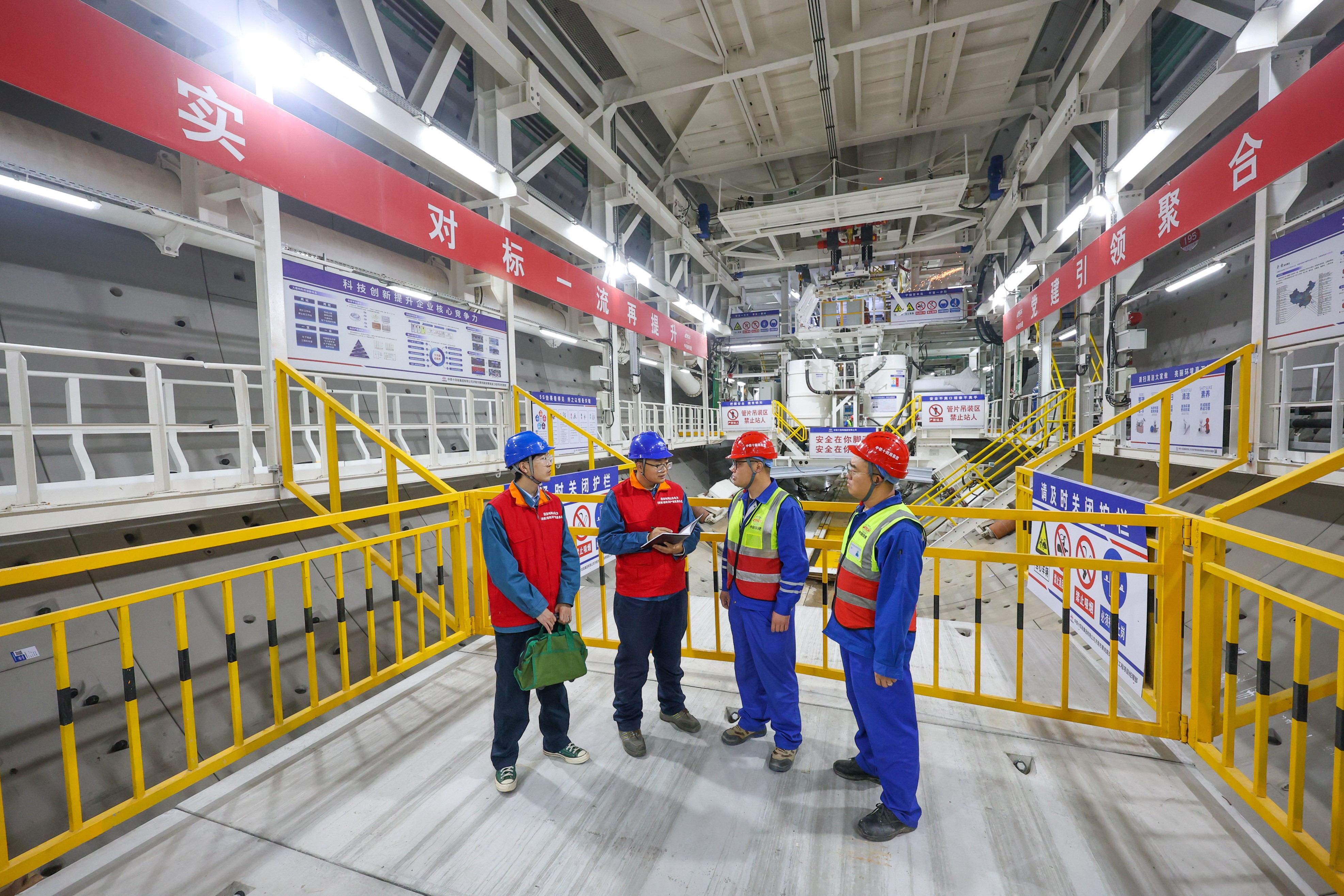 2-1.jpg a4327003c6454230bbe37f0c0db8e97d.jpeg