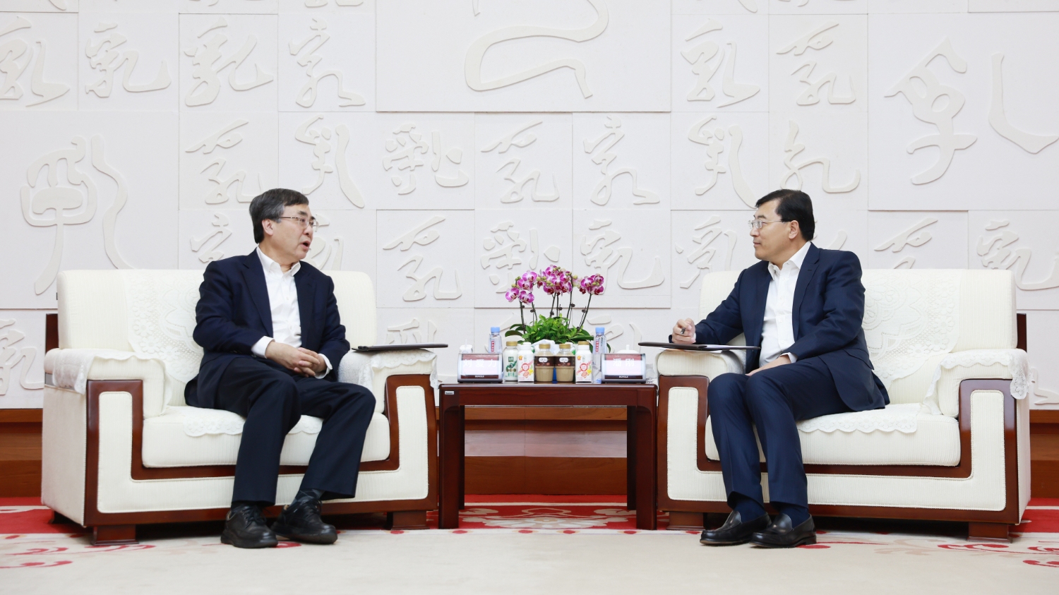 3ef5f2b4627c46eab2784e074bedeef7.jpeg 3ef5f2b4627c46eab2784e074bedeef7.jpeg