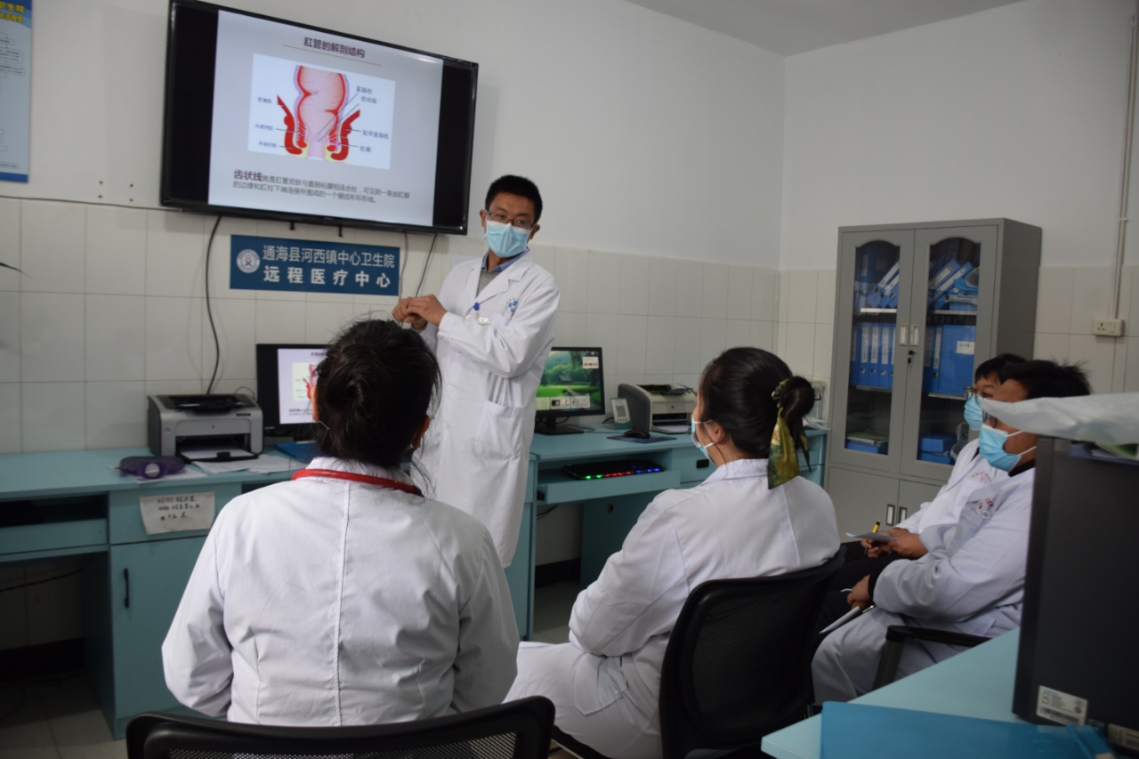 2025年2月21日 通海县紧密型医共体总医院泌尿外科医生杨涛下沉至河西镇中心卫生院,开展专病临床带教、技术指导工作。(黄思敏摄).jpg 2025年2月21日 通海县紧密型医共体总医院泌尿外科医生杨涛下沉至河西镇中心卫生院,开展专病临床带教、技术指导工作。(黄思敏摄).jpg