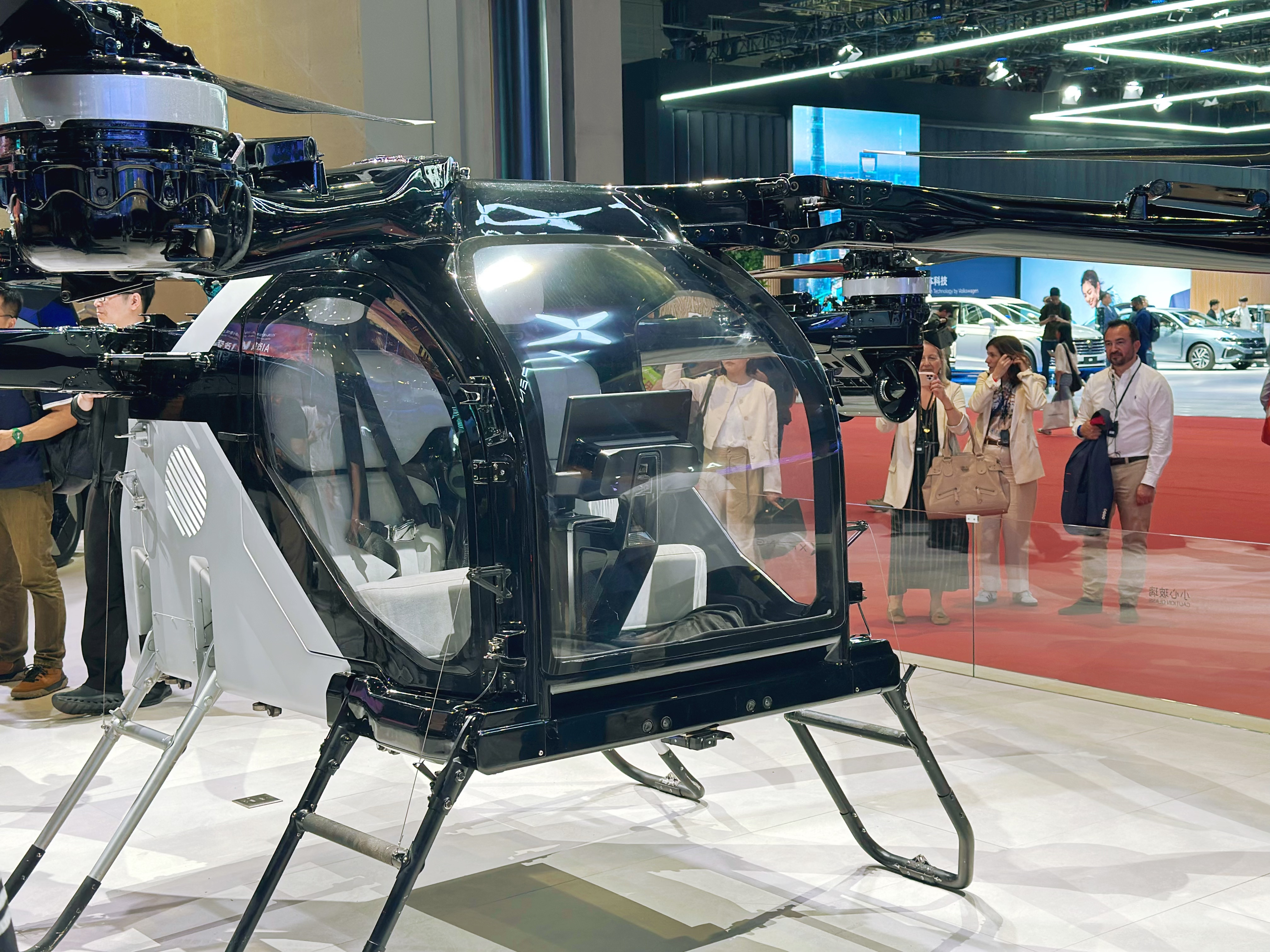 小鹏飞行.jpg b856c5431fb94b918ee6eb19fc480fad.jpeg