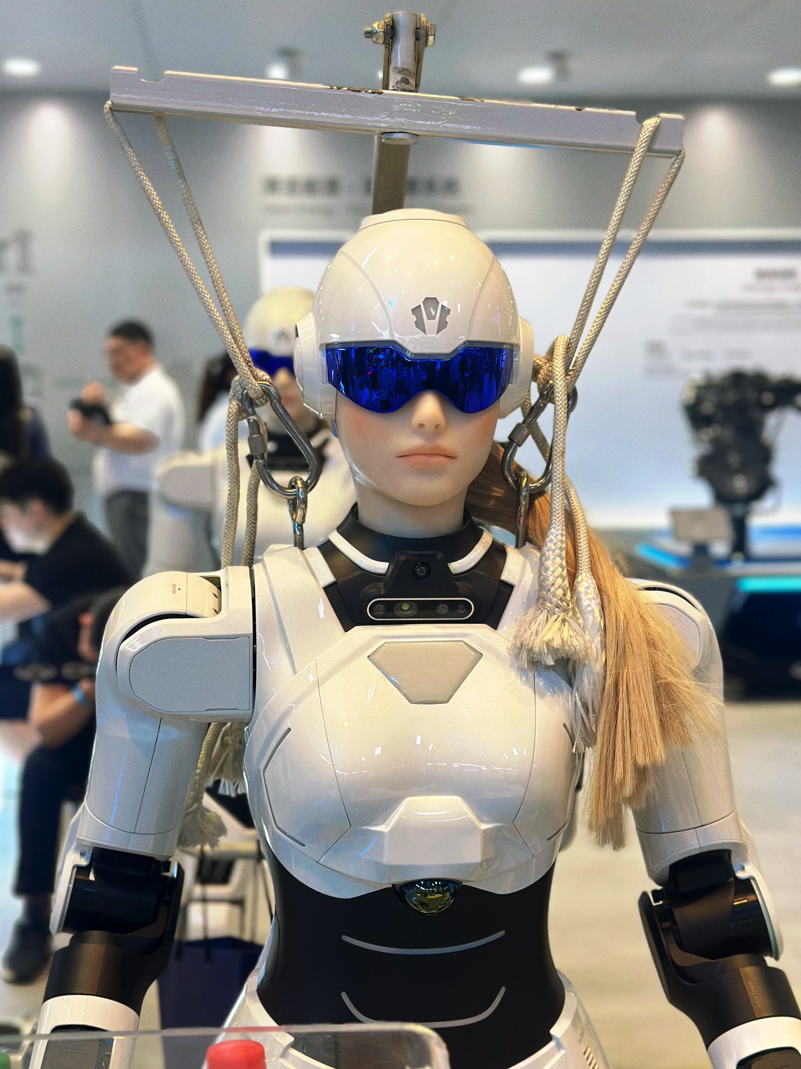 奇瑞三姐妹.jpg de03cb3e23df49799d7e0c764d81d6fe.jpeg