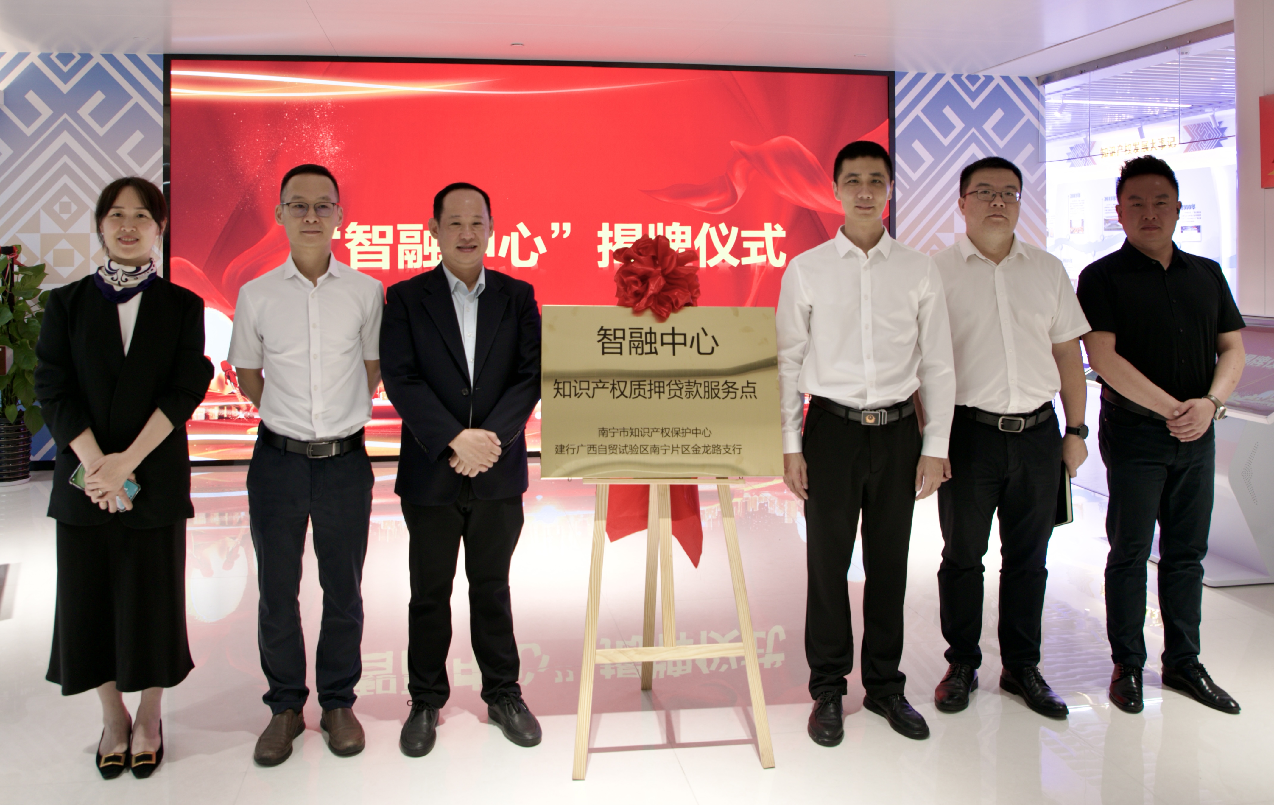 042502.jpg 6f3d6af944bd4aa48b20f9253705e313.jpeg