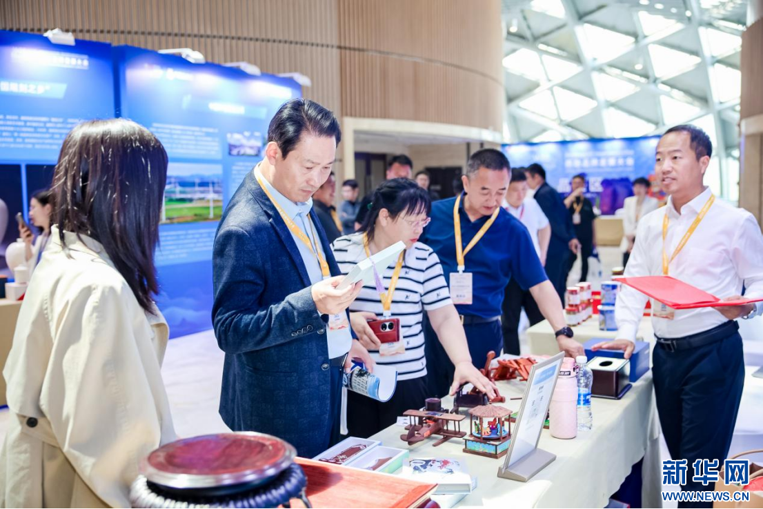 fda482647bab4244ab5de94af8424e2a.png fda482647bab4244ab5de94af8424e2a.png