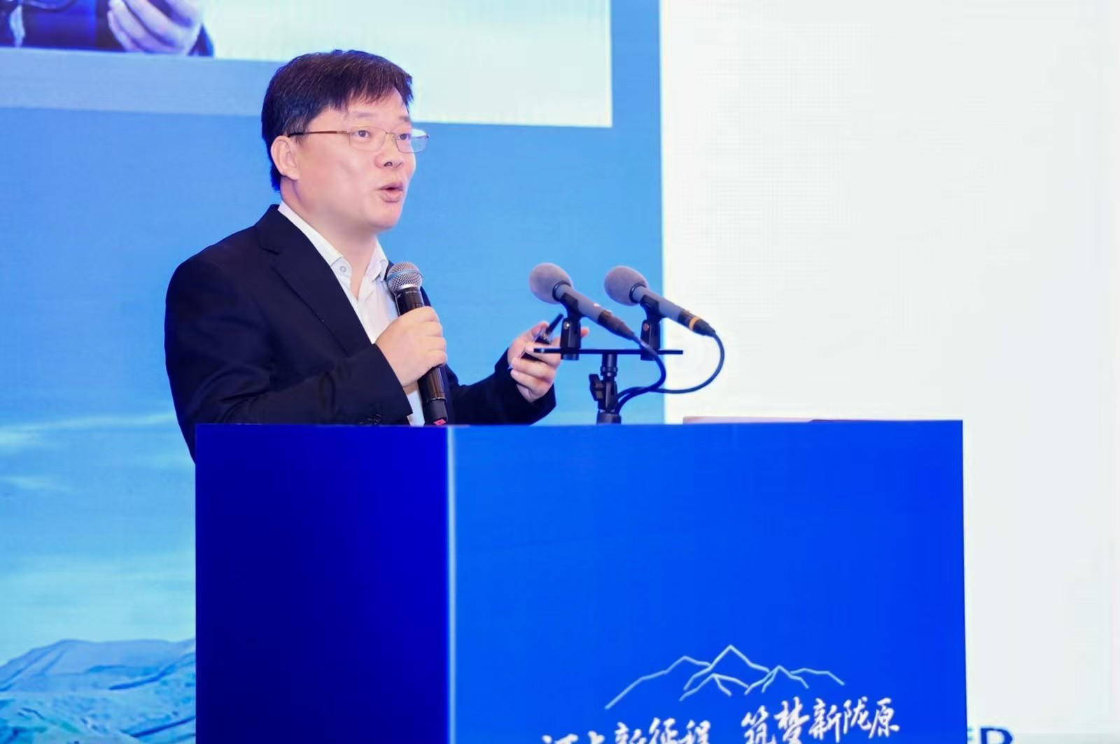 图片1.png eeb00bf6fa114b10878cbf9e36671c7a.png