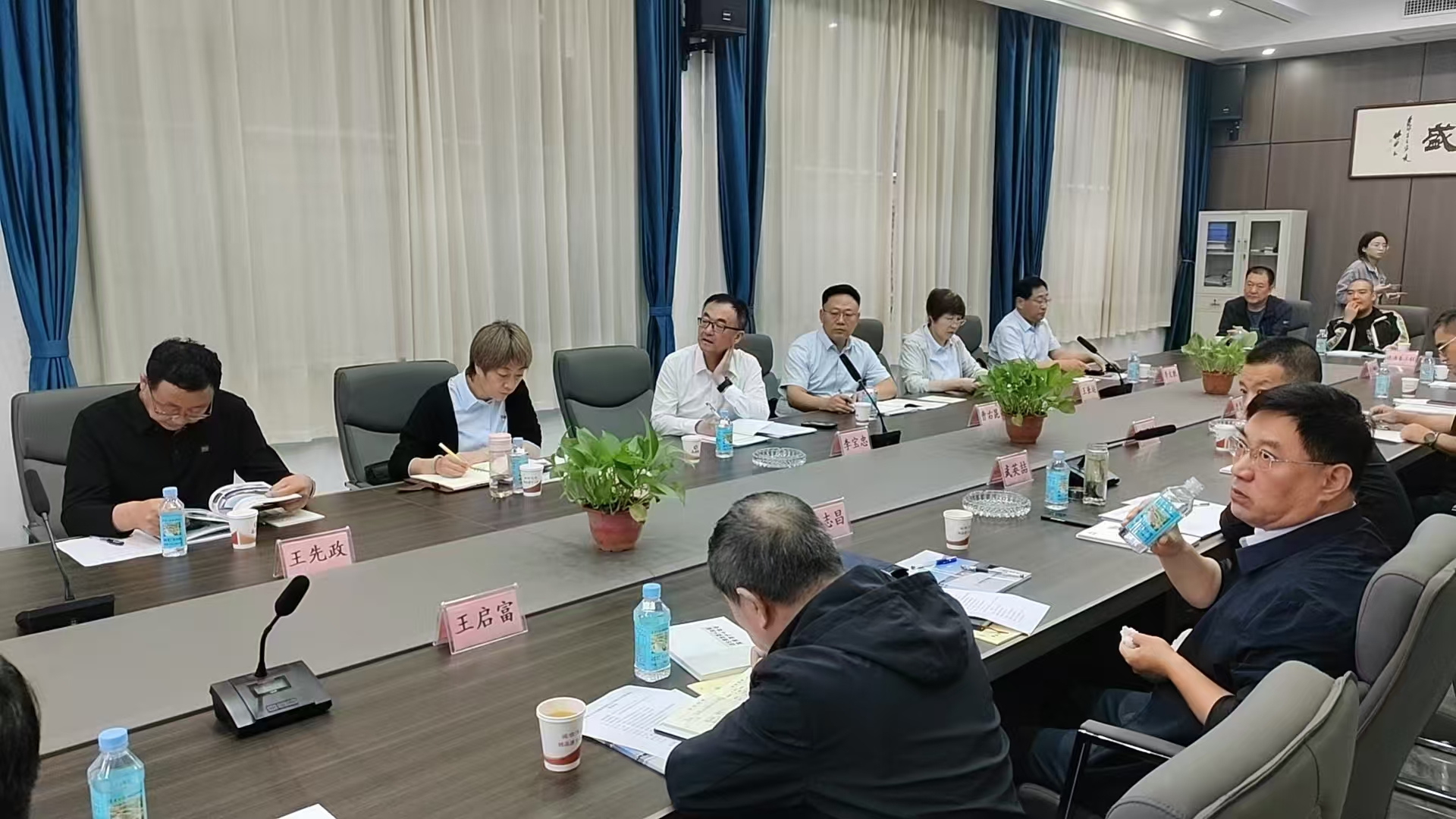 中铁十七局03.jpg 中铁十七局03.jpg