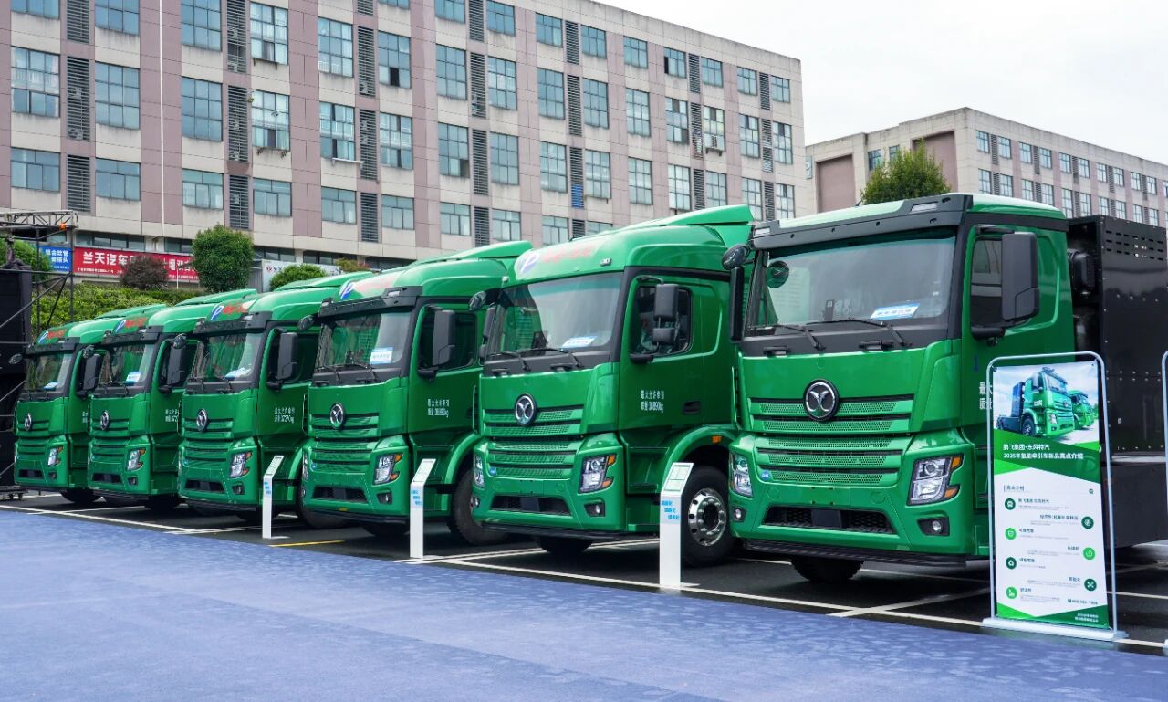 4.jpg e689db1881814c4495e91584e797330e.jpeg