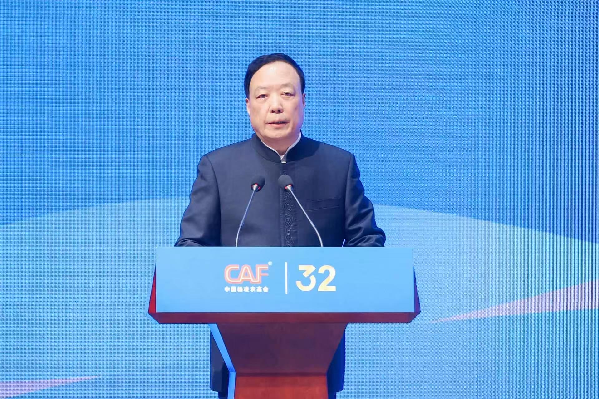 974936456.jpg 974936456.jpg