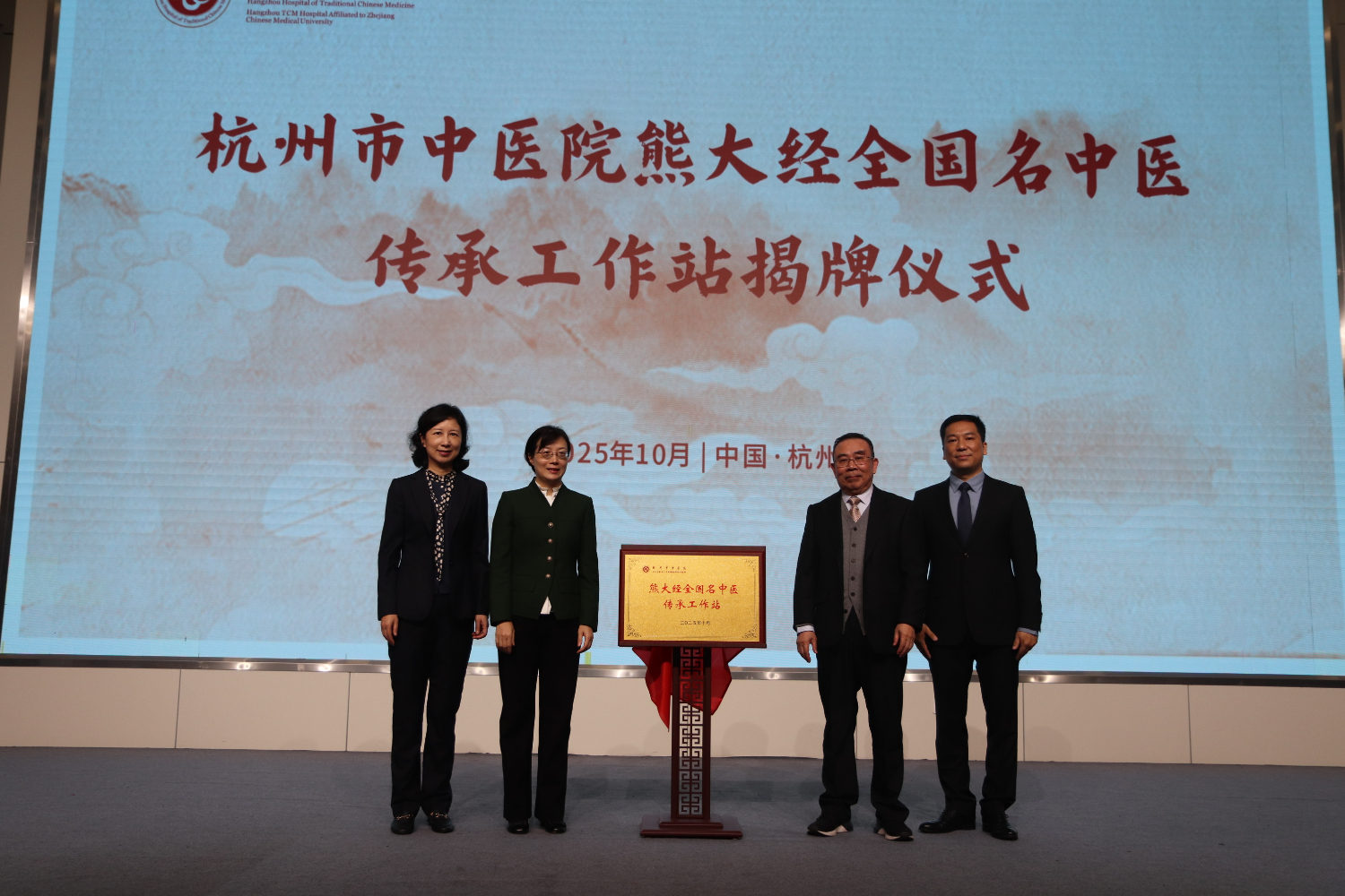 aefbeda5335c4cc7817e53e99fa2198e.jpeg aefbeda5335c4cc7817e53e99fa2198e.jpeg