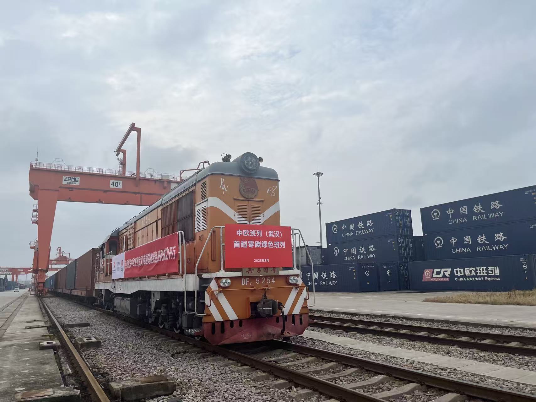 06aa5e250ecf1471279b9e5b839c34df.jpg bb8252edc074472b9a891c14446af6cb.jpeg