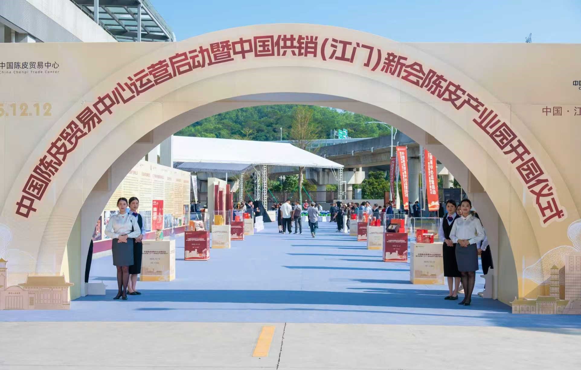 2.jpg 15bbb508fdee44a0887b9418e22bdcbd.jpeg