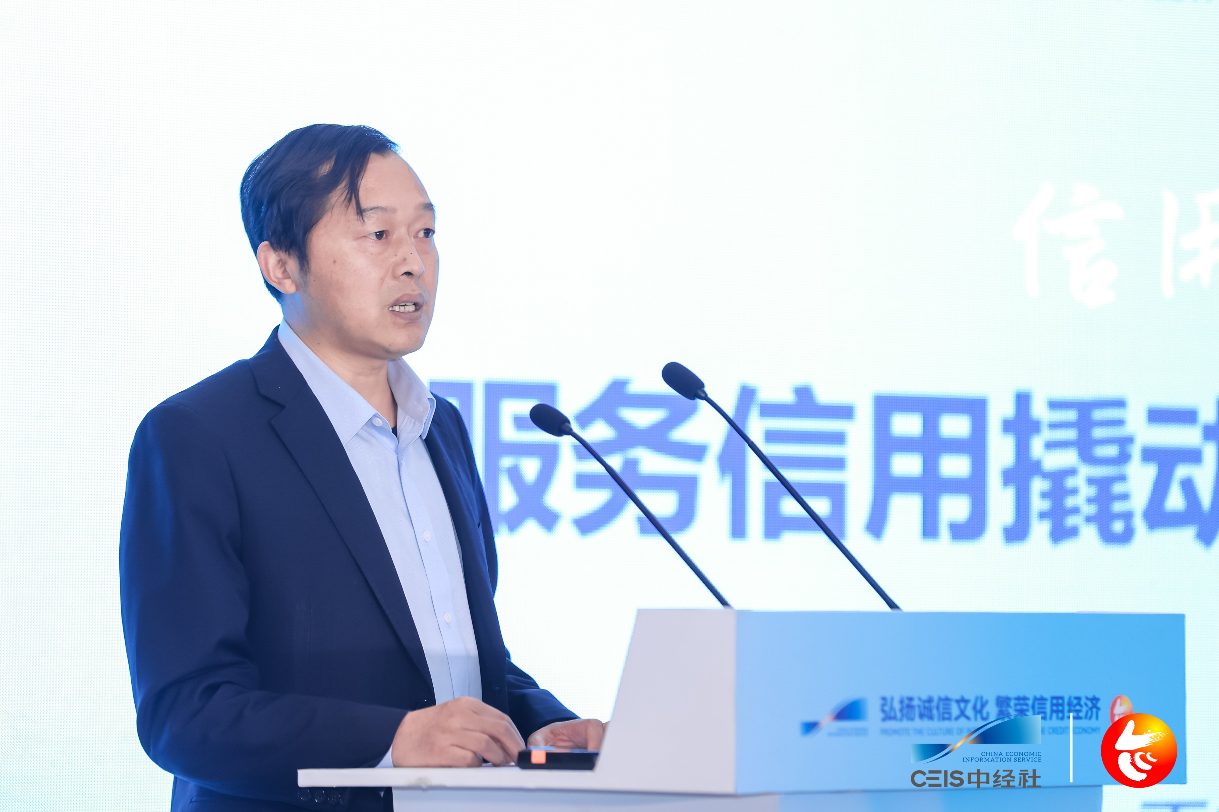 于虎华.jpg 于虎华.jpg